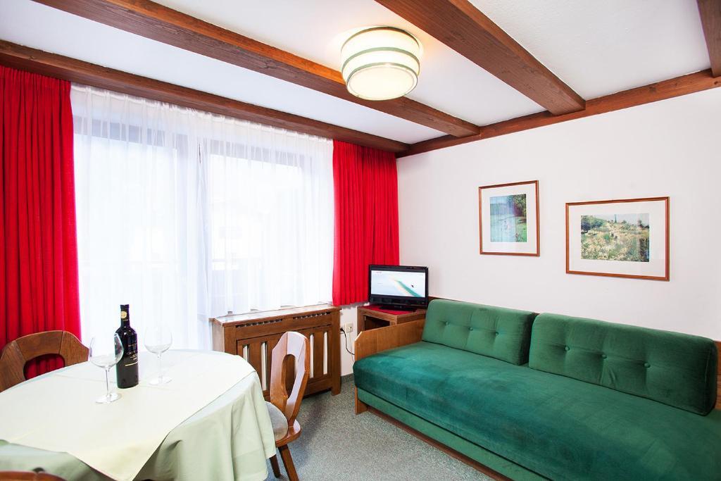 Johannahof Appartements Kaprun Chambre photo